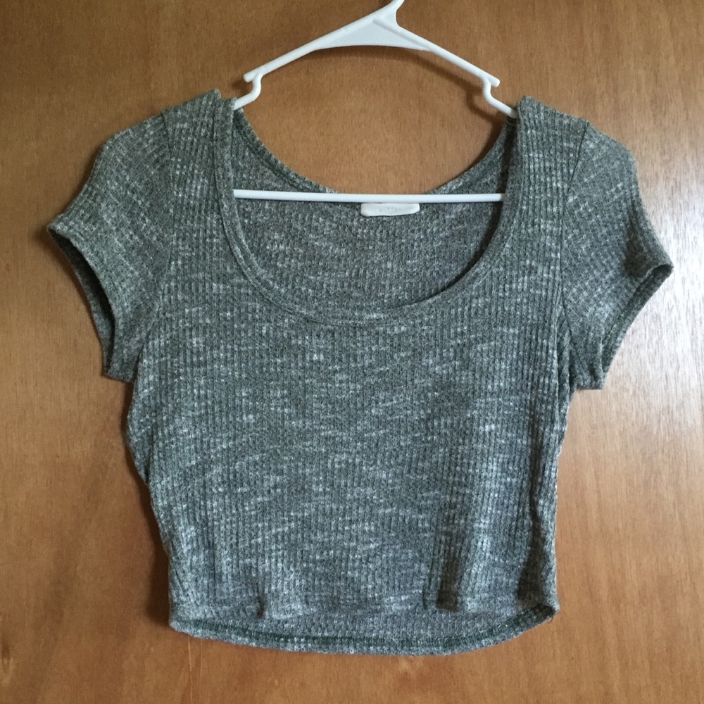 ❌SOLD❌ Crop Top Tee